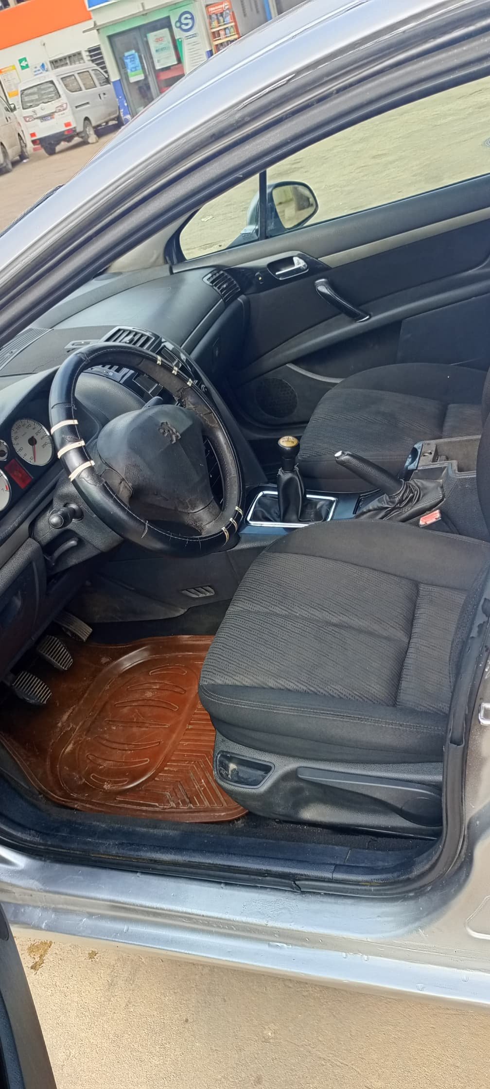 Peugeot 407