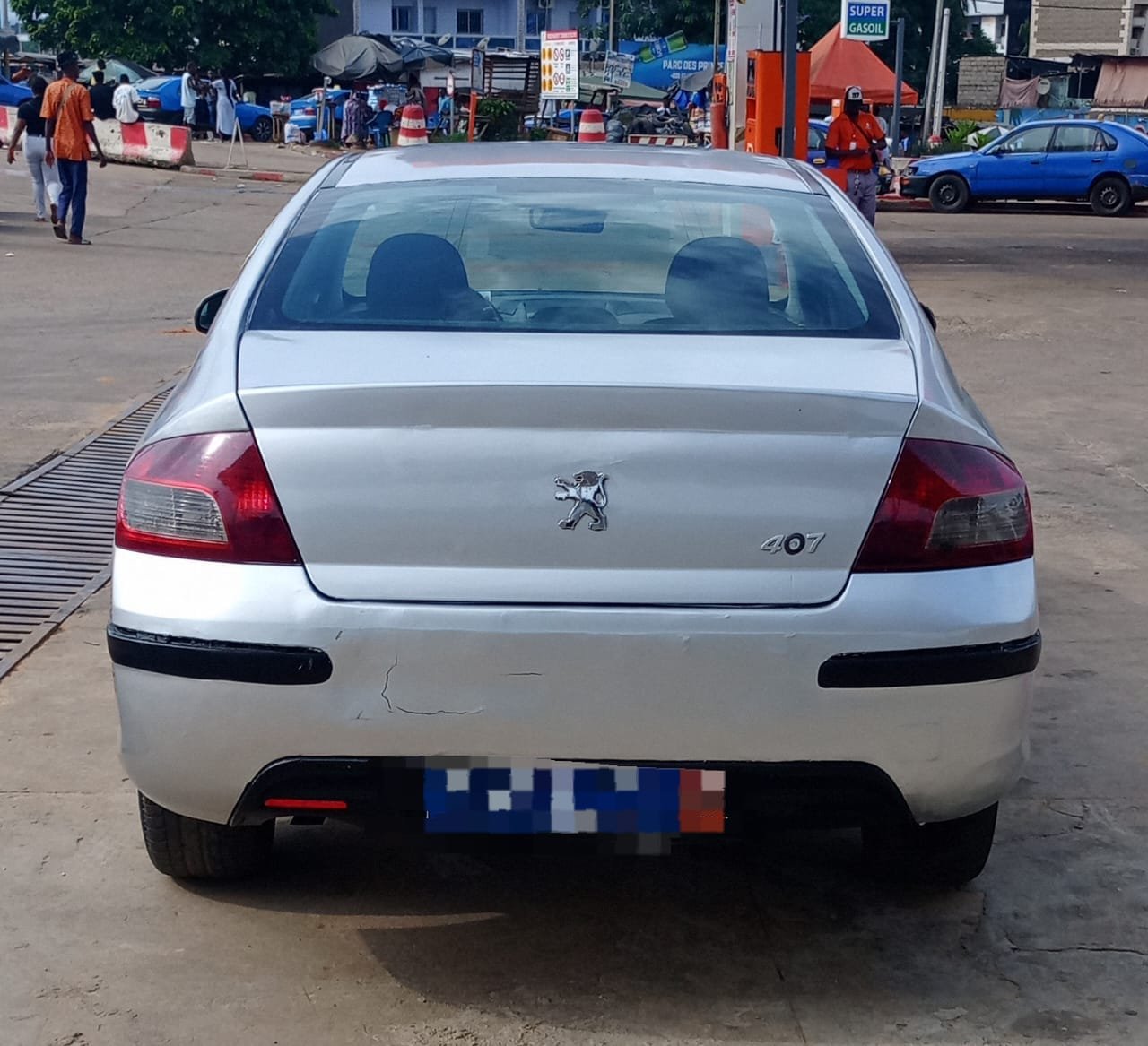 Peugeot 407